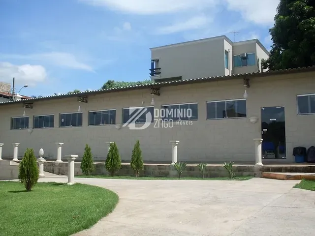 Galpão / Barracão com 1000m², para alugar, no bairro Vila Frei Eugênio em Uberaba