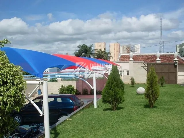 Galpão / Barracão com 1000m², para alugar, no bairro Vila Frei Eugênio em Uberaba