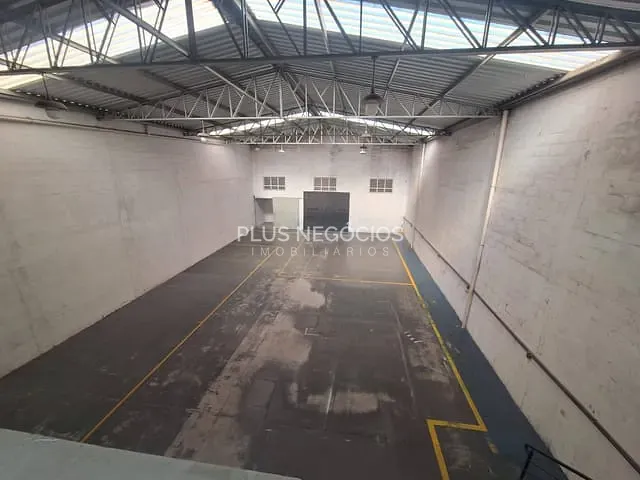 Galpão / Barracão com 400m², à venda, no bairro Jardim Europa em Sorocaba