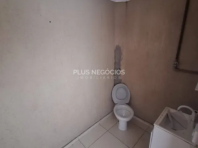 Galpão / Barracão com 400m², à venda, no bairro Jardim Europa em Sorocaba