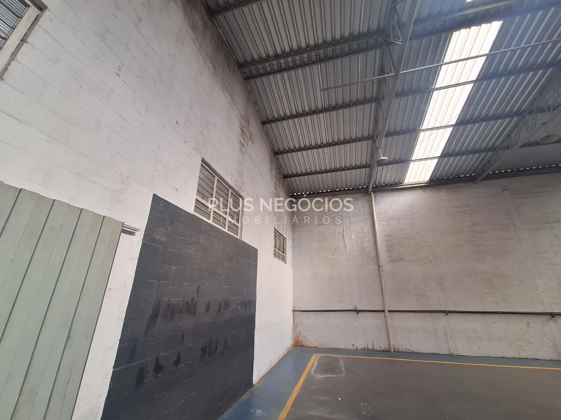 Depósito-Galpão, 212 m² - Foto 9