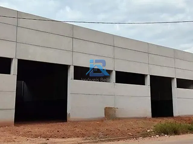 Galpão / Barracão com 650m², para alugar, no bairro Jardim Galetto em Itatiba