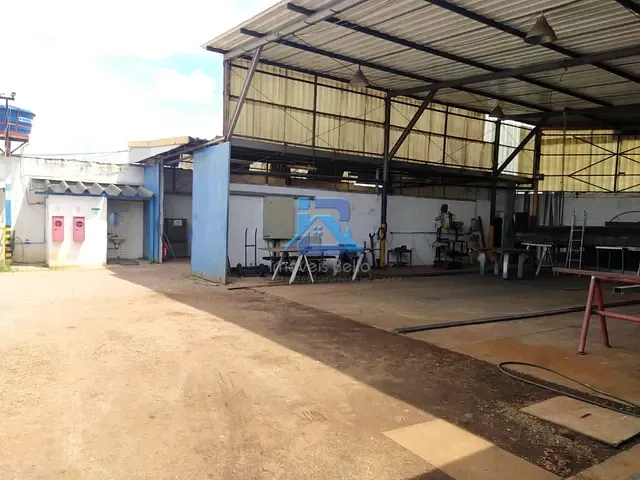 Galpão / Barracão com 712m², à venda, no bairro Água Doce em Jundiaí