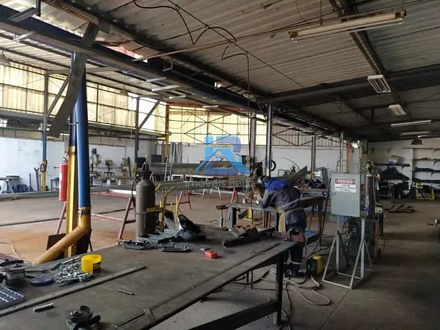 Galpão / Barracão com 712m², à venda, no bairro Água Doce em Jundiaí