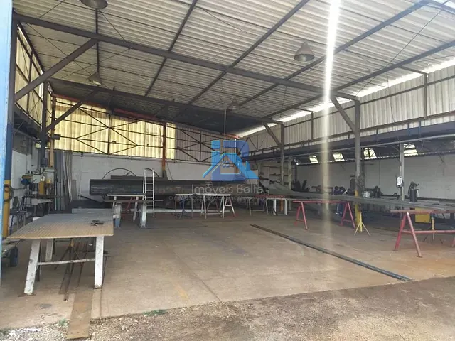 Galpão / Barracão com 712m², à venda, no bairro Água Doce em Jundiaí