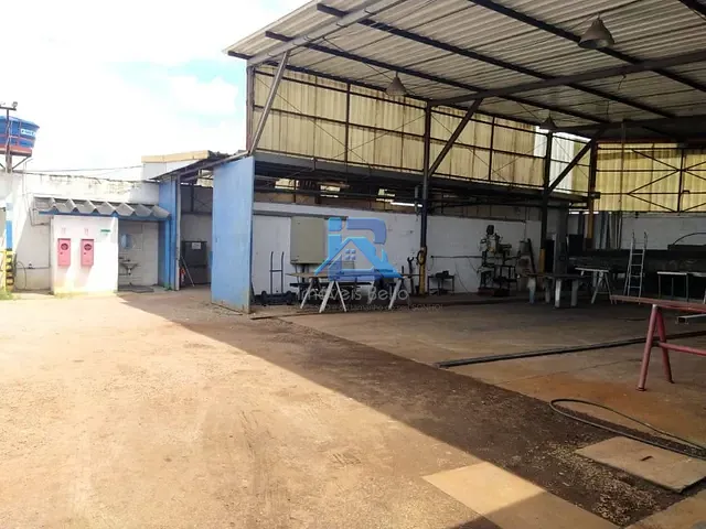 Galpão / Barracão com 712m², à venda, no bairro Água Doce em Jundiaí