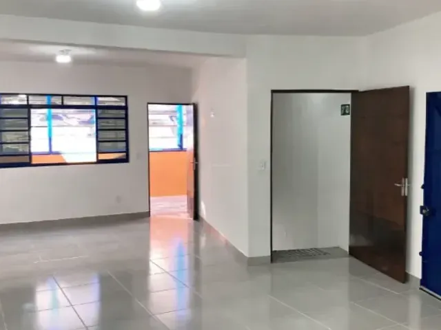 Galpão / Barracão à venda, no bairro Jardim Rosana em Ferraz de Vasconcelos