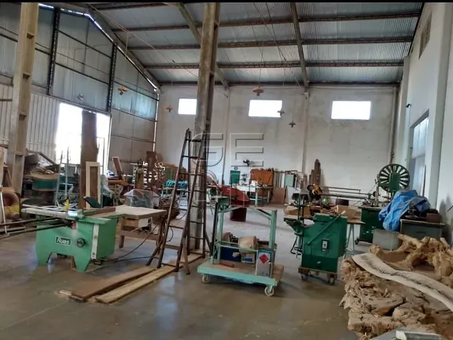 Galpão / Barracão com 3456m², à venda, no bairro Jardim Rosângelo em Rolândia