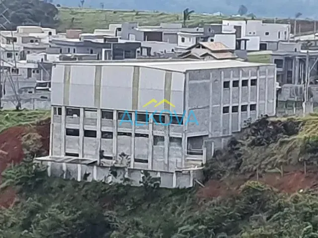 Galpão / Barracão com 612m², à venda, no bairro Jardim Santa Júlia em São José dos Campos