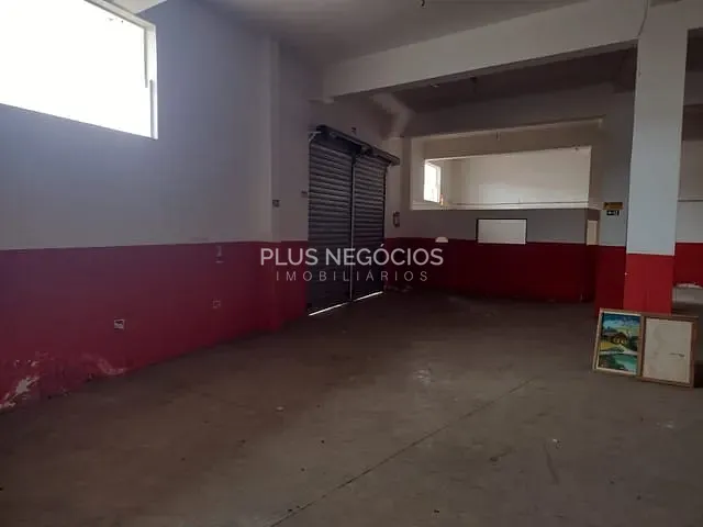 Galpão / Barracão com 225m², à venda, no bairro Jardim Copaíba em Sorocaba