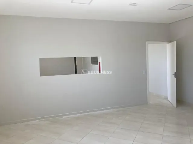Galpão / Barracão para alugar, no bairro Ferrão em Limeira