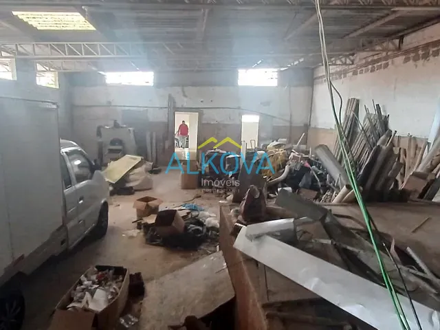 Galpão / Barracão com 300m², à venda ou para alugar, no bairro Vila São Bento em São José dos Campos