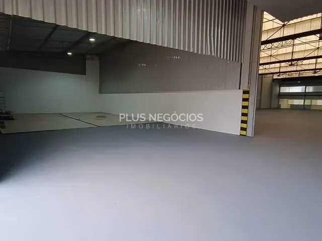 Galpão / Barracão com 1415m², para alugar, no bairro Éden em Sorocaba