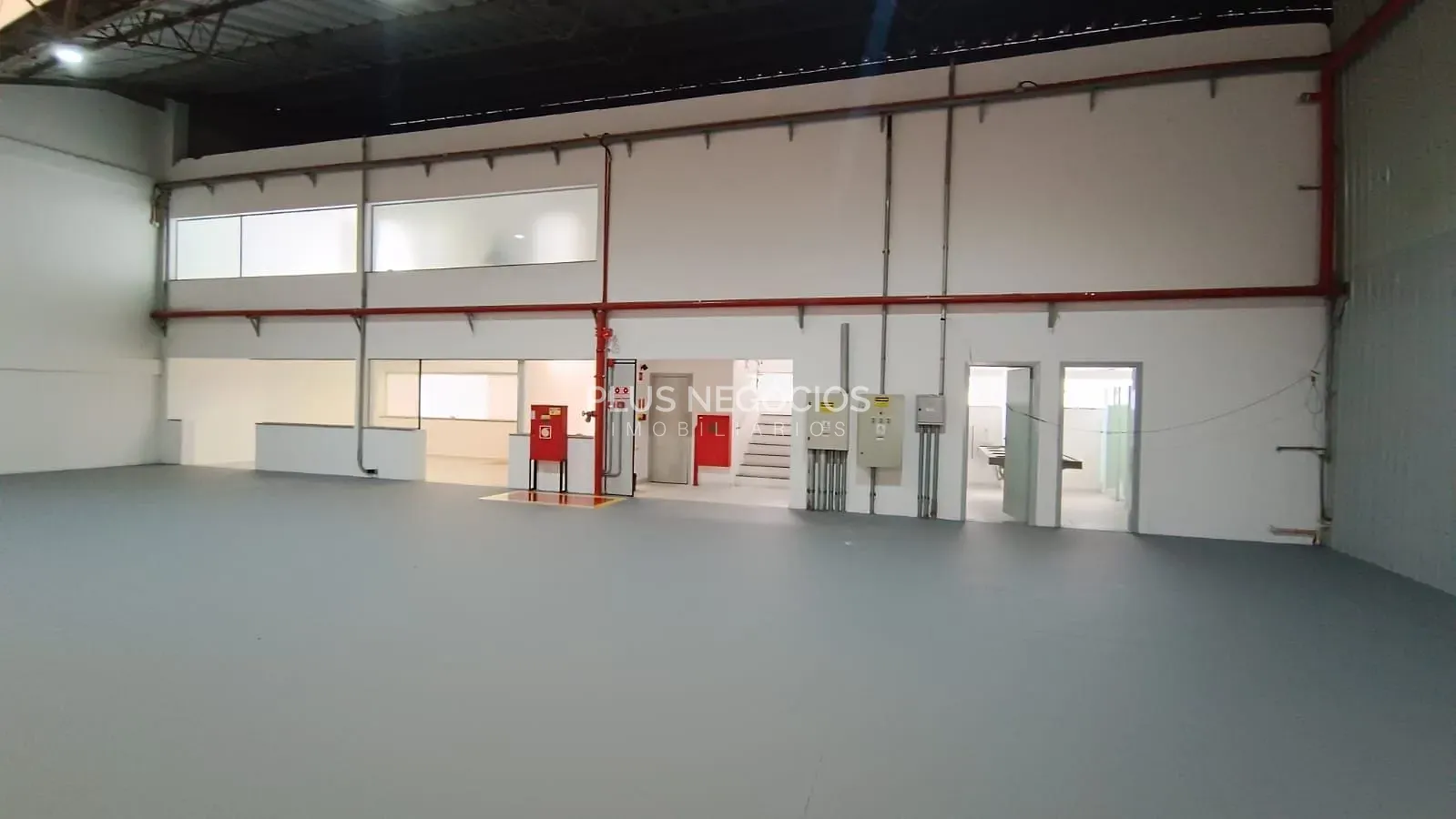 Depósito-Galpão, 1147 m² - Foto 2