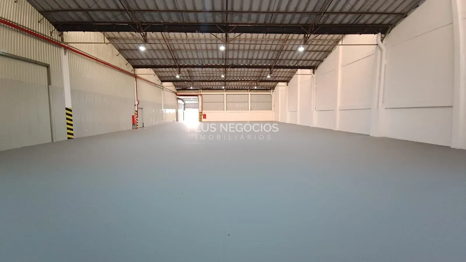 Depósito-Galpão, 1147 m² - Foto 1
