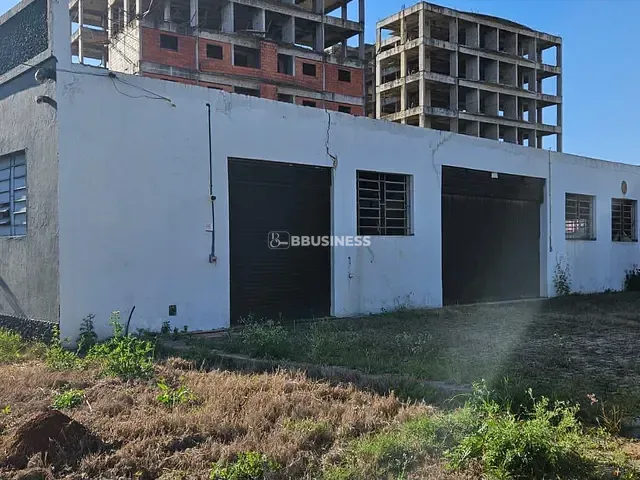 Galpão / Barracão à venda, no bairro Jardim Nossa Senhora de Fátima em Tatuí