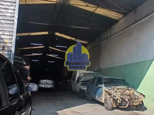 Galpão / Barracão com 388m², à venda, no bairro km 18 em Osasco
