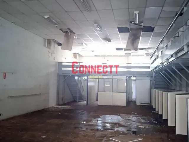Galpão / Barracão com 293m², à venda ou para alugar, no bairro Centro em Ribeirão Preto