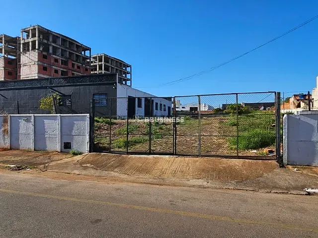 Galpão / Barracão para alugar, no bairro Parque São Domingos em São Paulo