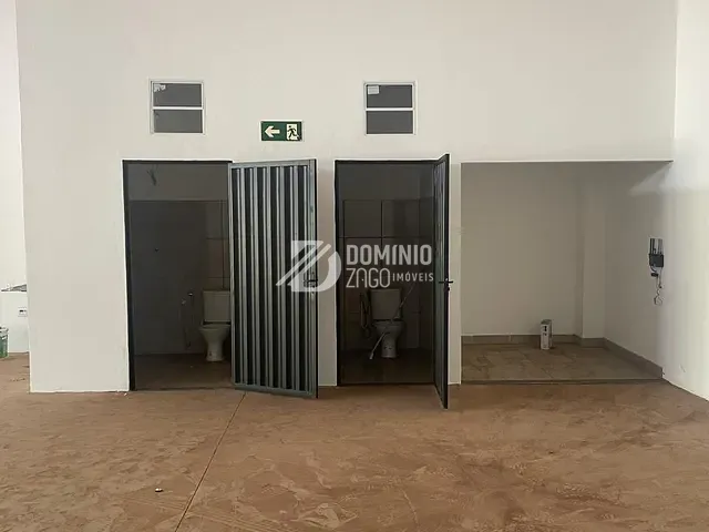 Galpão / Barracão com 500m², para alugar, no bairro Jardim Espanha em Uberaba