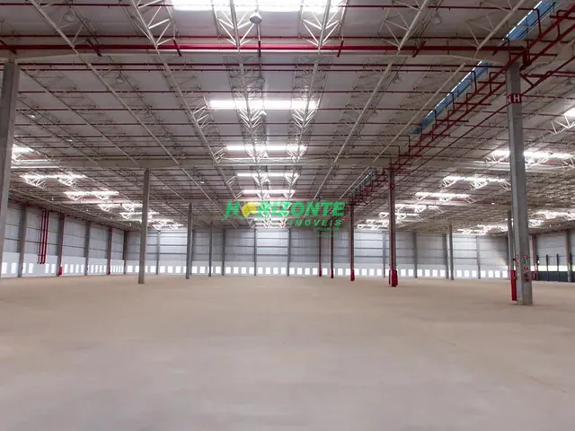 Galpão / Barracão com 323901m², para alugar, no bairro Vila Galvão em Caçapava