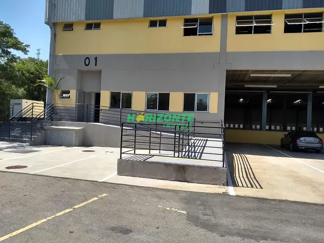 Galpão / Barracão com 323901m², para alugar, no bairro Vila Galvão em Caçapava