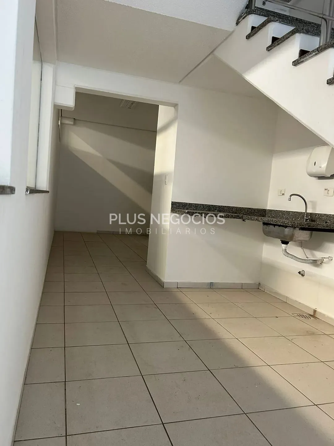 Depósito-Galpão, 640 m² - Foto 13