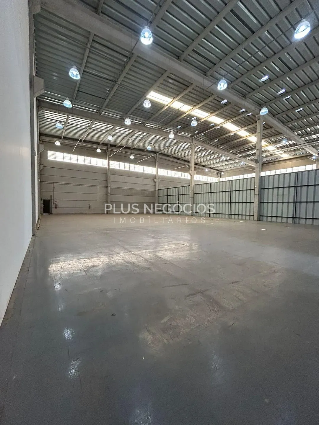 Depósito-Galpão, 640 m² - Foto 1