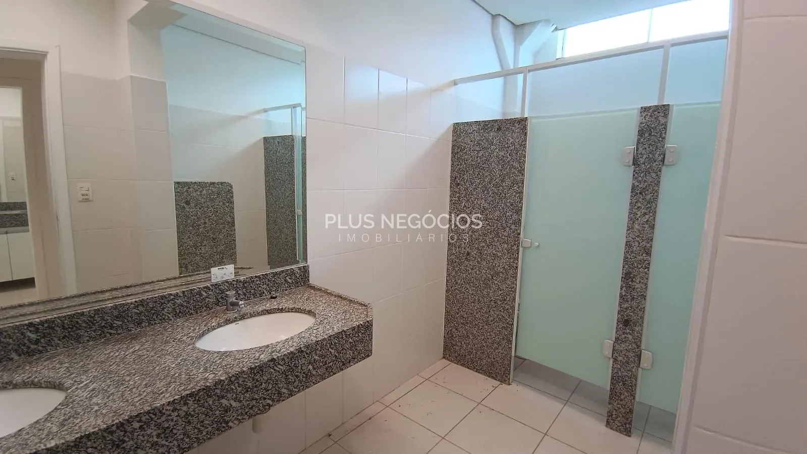Depósito-Galpão, 640 m² - Foto 15