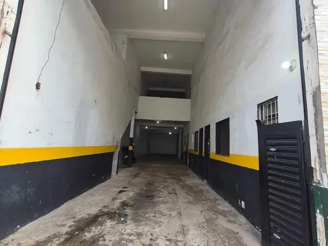 Galpão / Barracão para alugar, no bairro Parque Reboucas em São Paulo