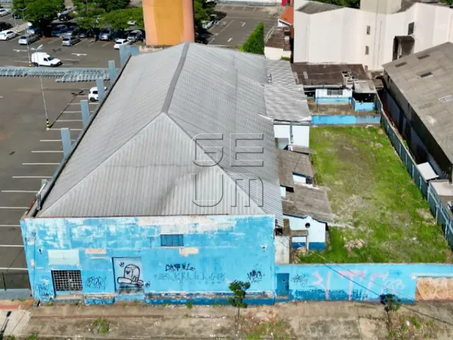 Galpão / Barracão com 1211m², para alugar, no bairro Vitória em Londrina