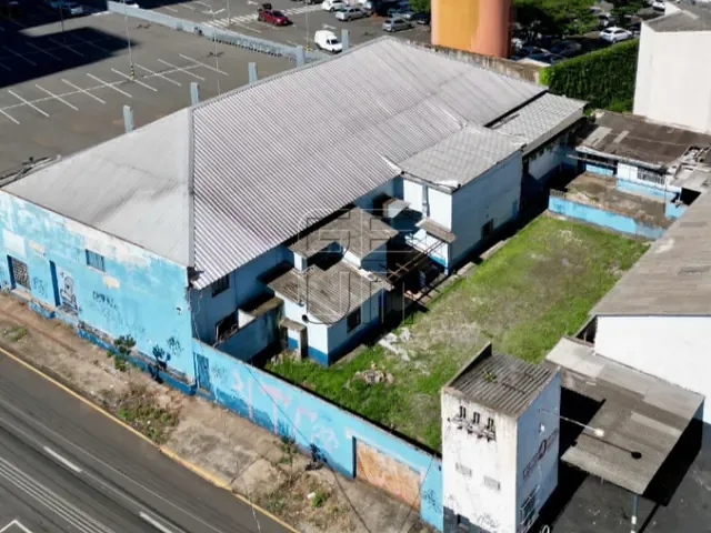 Galpão / Barracão com 1211m², para alugar, no bairro Vitória em Londrina
