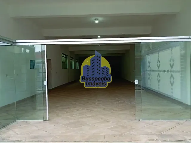 Galpão / Barracão com 230m², para alugar, no bairro Vila Anastácio em São Paulo