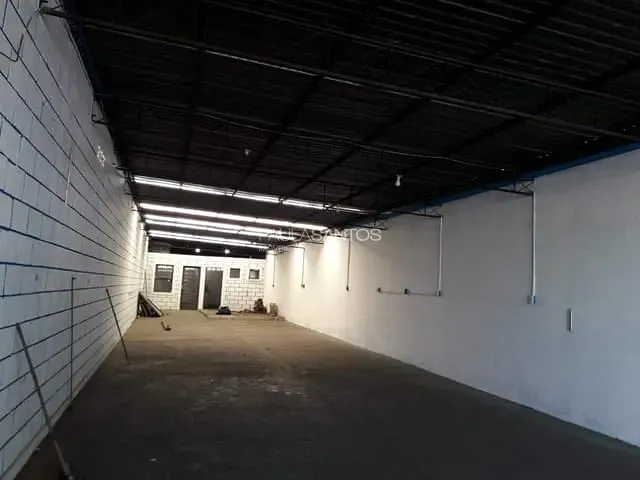 Galpão / Barracão com 180m², à venda, no bairro Vila Santa Rita em Sorocaba