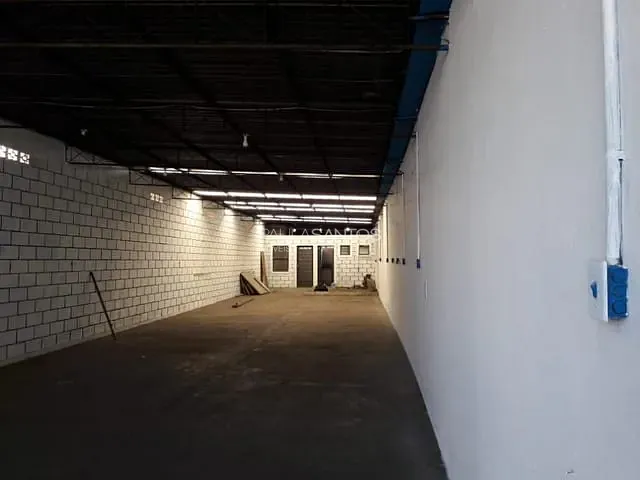 Galpão / Barracão com 180m², à venda, no bairro Vila Santa Rita em Sorocaba