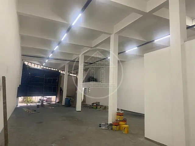Galpão / Barracão com 350m², para alugar, no bairro Jardim Novo Horizonte em São Paulo