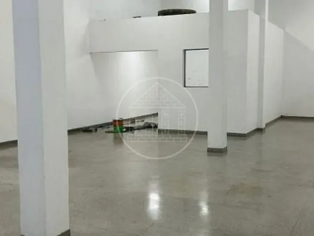 Galpão / Barracão com 350m², para alugar, no bairro Jardim Novo Horizonte em São Paulo