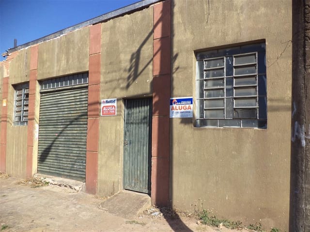 Galpão / Barracão com 1400m², para alugar, no bairro Centro em Birigüi