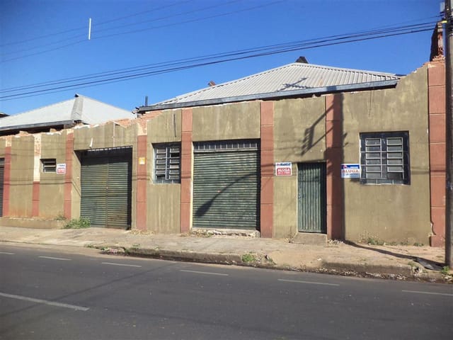 Galpão / Barracão com 1400m², para alugar, no bairro Centro em Birigüi