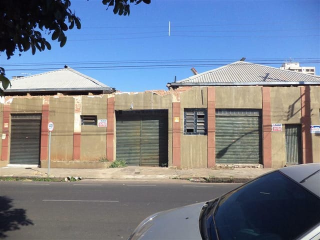 Galpão / Barracão com 1400m², para alugar, no bairro Centro em Birigüi