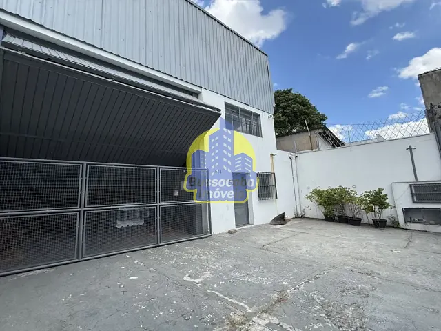 Galpão / Barracão com 500m², para alugar, no bairro Piratininga em Osasco