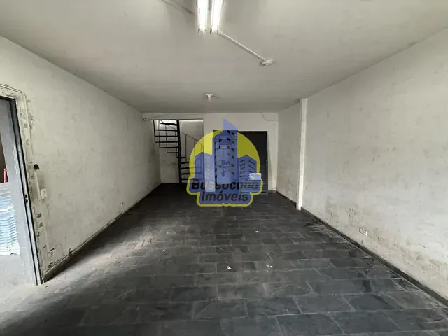 Galpão / Barracão com 500m², para alugar, no bairro Piratininga em Osasco