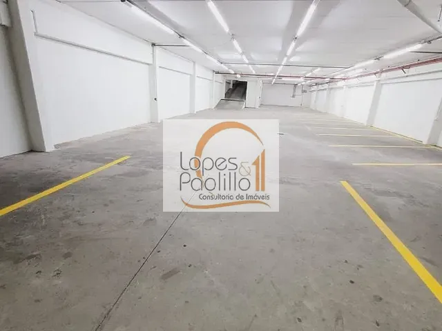 Galpão / Barracão com 720m², para alugar, no bairro Centro em Atibaia