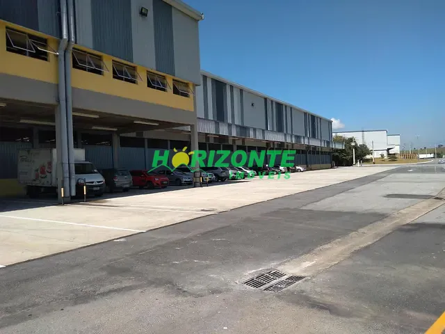 Galpão / Barracão com 323901m², para alugar, no bairro Vila Galvão em Caçapava