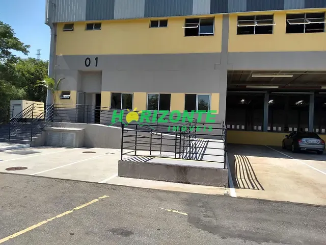 Galpão / Barracão com 323901m², para alugar, no bairro Vila Galvão em Caçapava