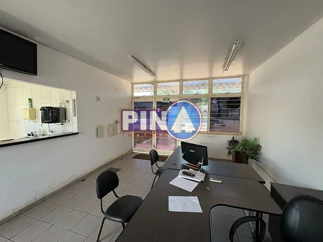 Galpão / Barracão para alugar, no bairro Santa Genoveva em Goiânia