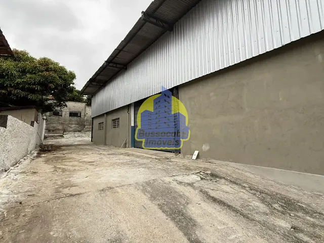 Galpão / Barracão com 600m², para alugar, no bairro Jardim Isaura em Santana de Parnaíba