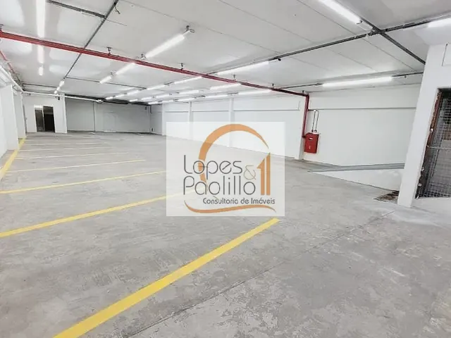 Galpão / Barracão com 720m², para alugar, no bairro Centro em Atibaia