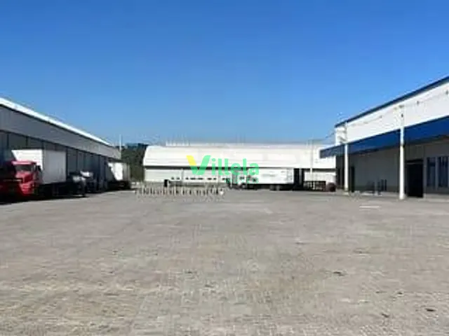 Galpão / Barracão com 4000m², para alugar, no bairro Jardim Paulista em Suzano