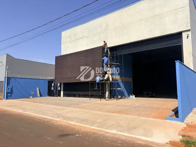 Galpão / Barracão com 1195m², para alugar, no bairro Parque das Laranjeiras em Uberaba